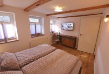 Schlafzimmer2-OG-Solling-Ferienhaus.JPG